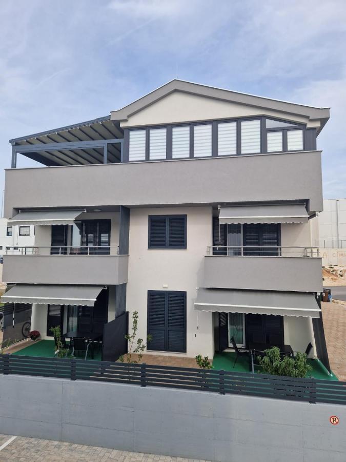 Villa Toni Biograd Na Moru Exterior foto